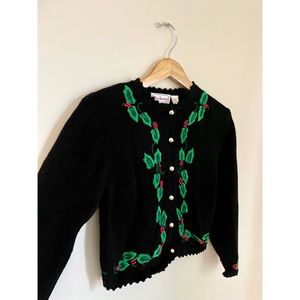Vintage Christmas Sweater— Holiday Mistletoe 🌿
